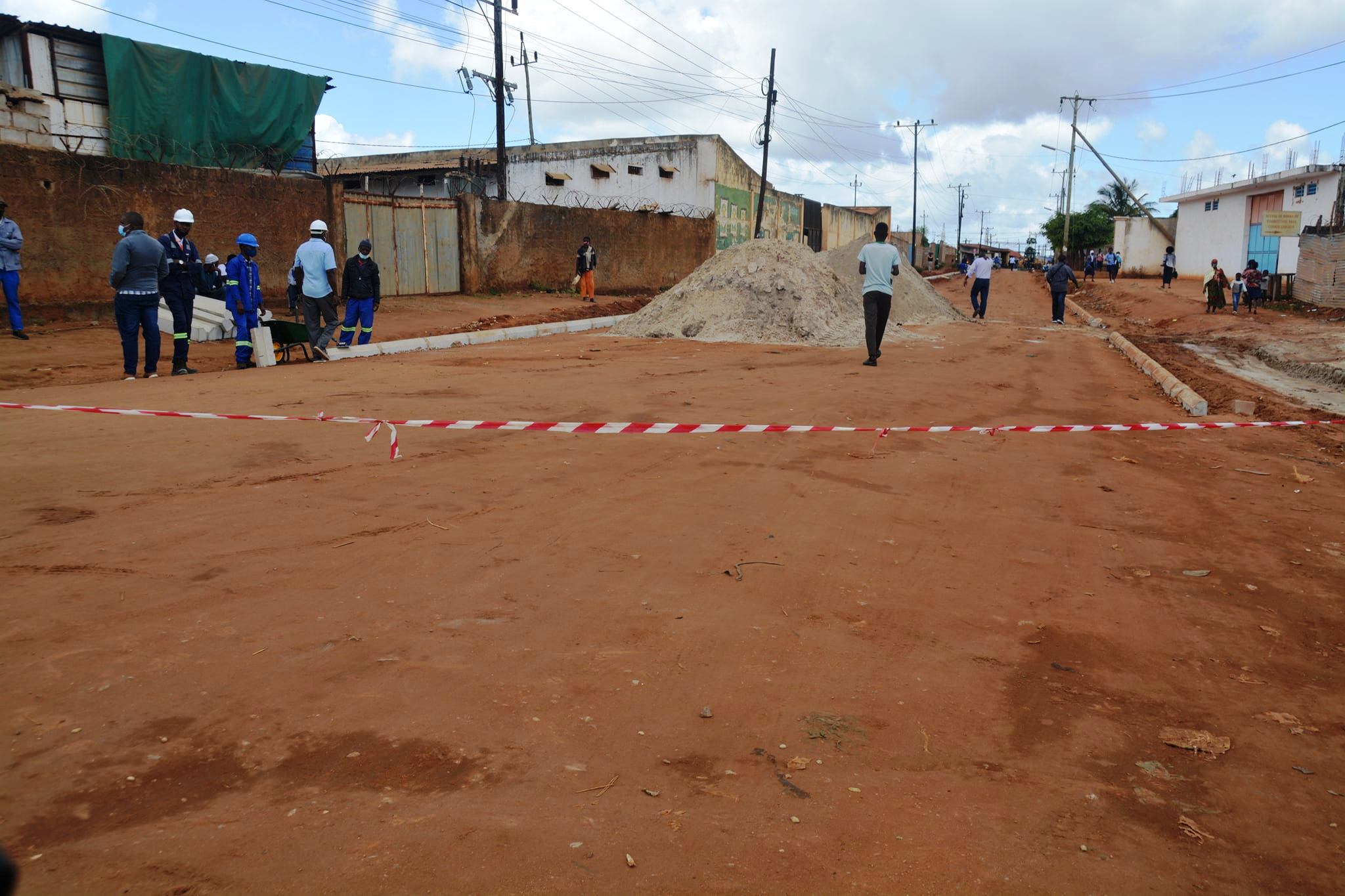 Município de Nampula continua no encalço de ruas degradadas para sua pavimentação