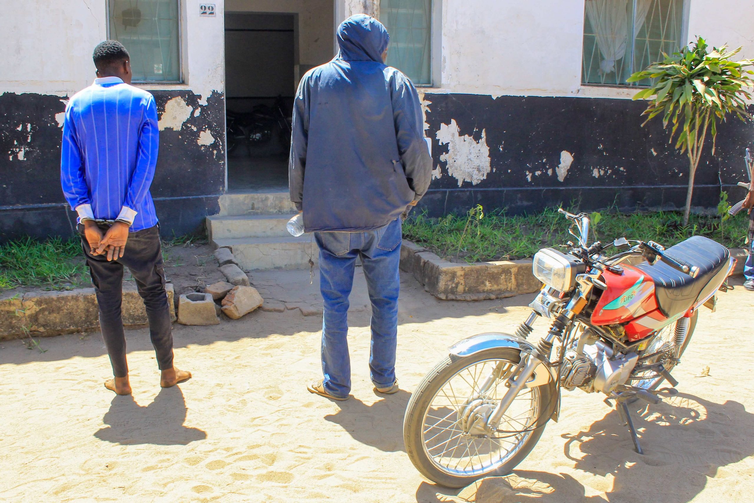 Munícipes de Nampula agastados com indivíduos que roubam bens na via pública com recurso a motorizada