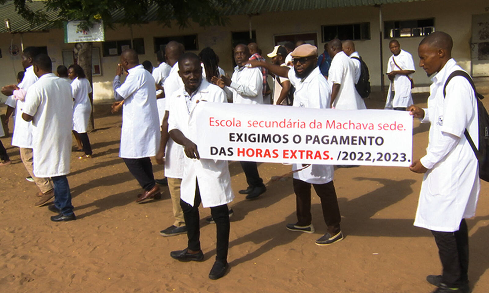 A Formação de Professores e o Papel do Educador na Sociedade Actual